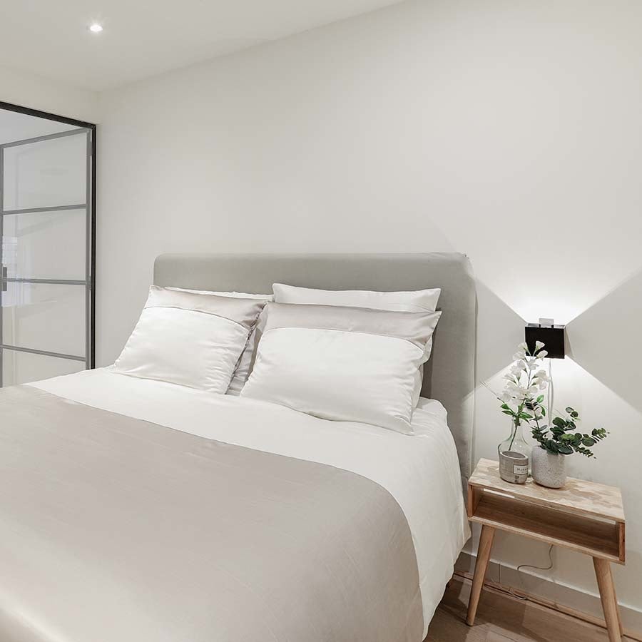 Zijden dekbedovertrek Schumann Ivoor & Taupe - 22MM