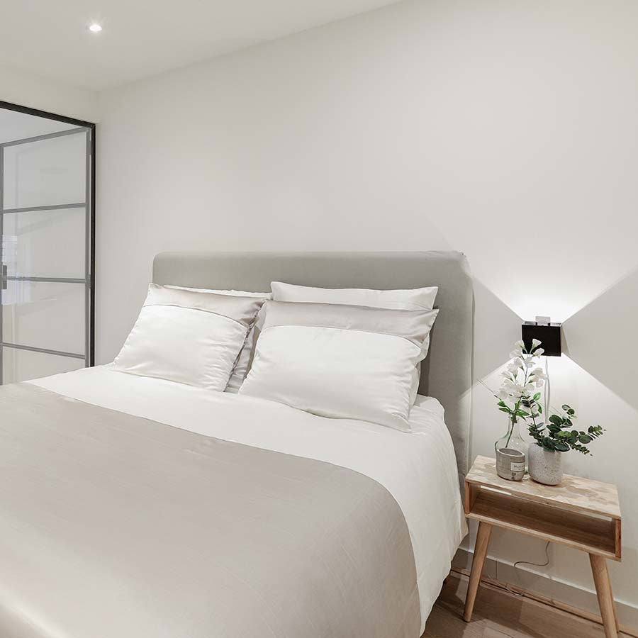 Zijden dekbedovertrek Schumann Ivoor & Grijs - 22MM