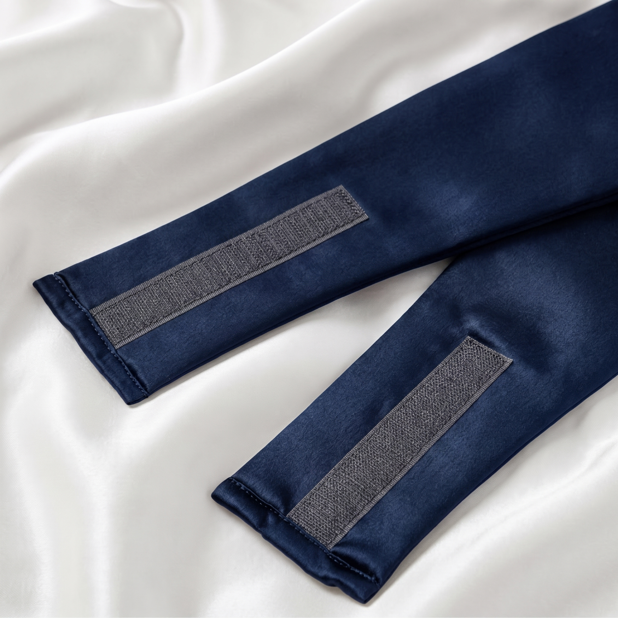 Perfect Sleep Face Mask van Zijde 22MM - Deep Ocean