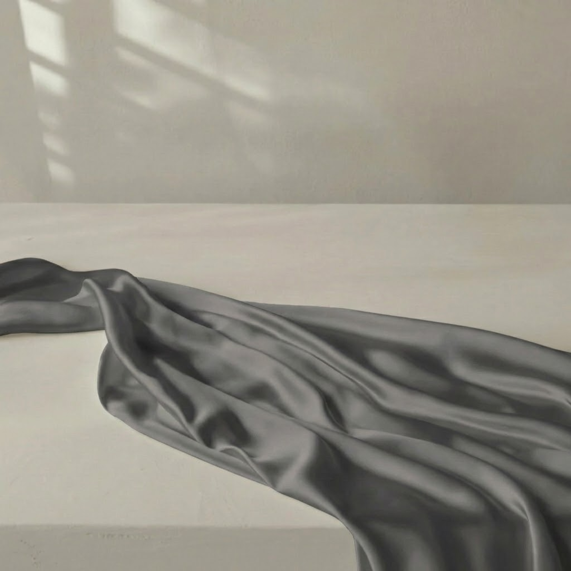 Zijden laken Dark Stone - 22MM Satijn